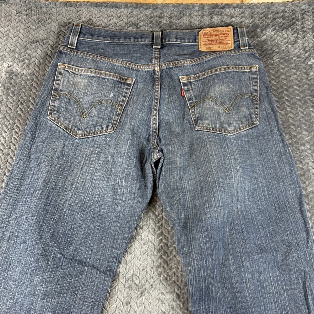 Levis 559 Jeans Mens 33x32 Blue Medium Wash Relaxed Straight Leg‎ Stretch Denim